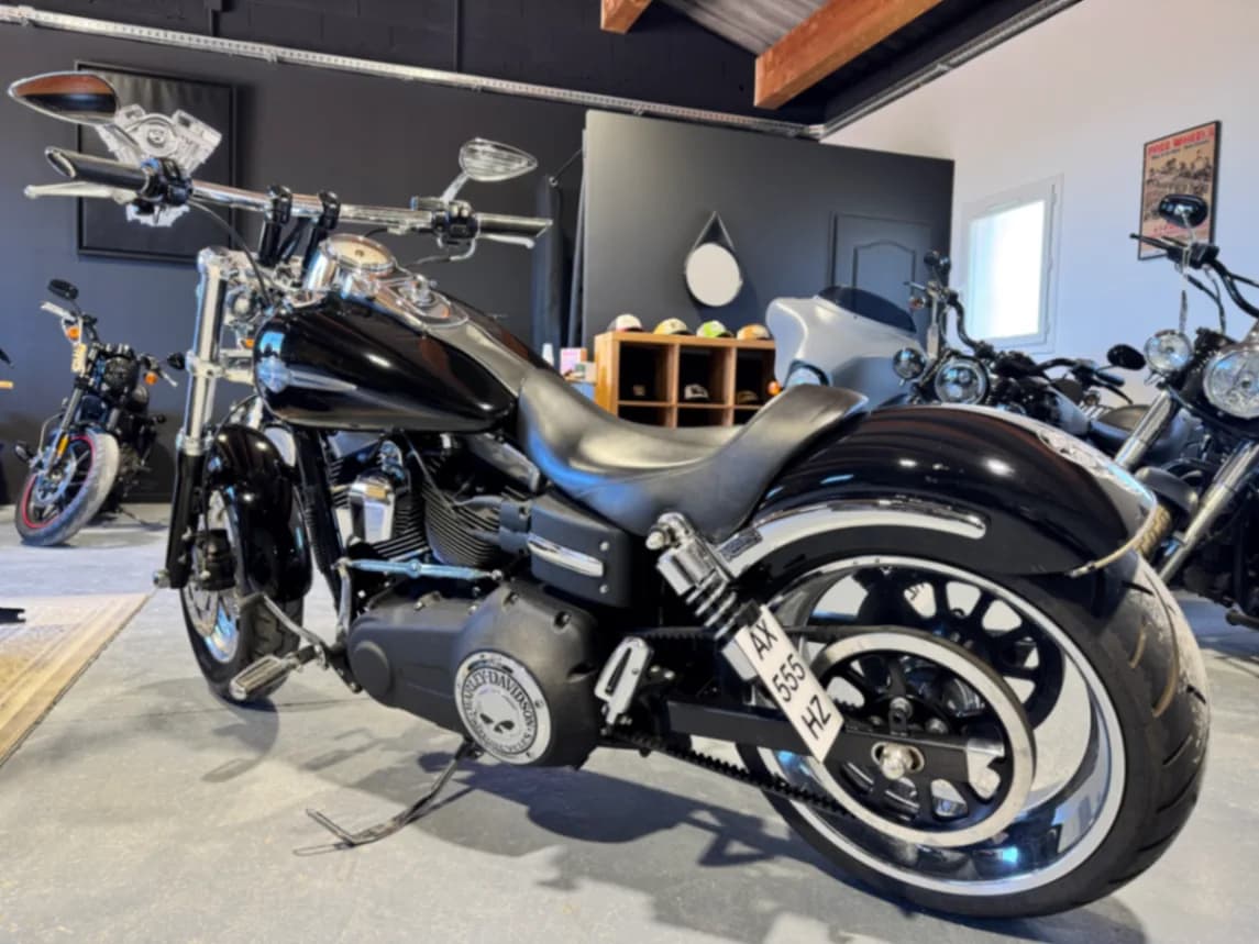 Harley Davidson  Dyna Fat Bob - Miniature 2