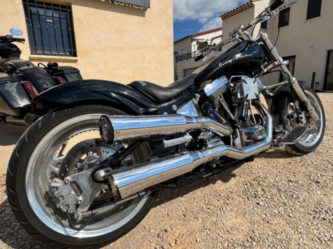 Harley Davidson  Softail Fxstl show bile - Miniature 4
