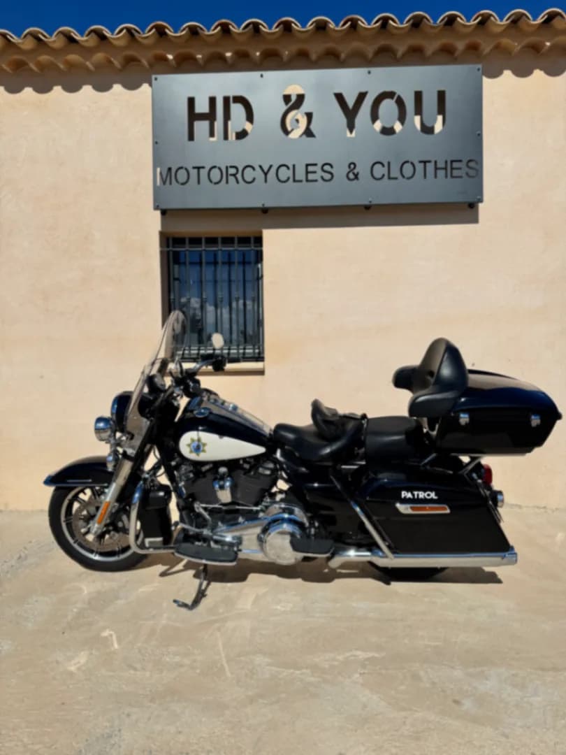 Harley Davidson  Road King Police 