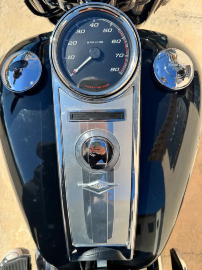 Harley Davidson  Road King Police  - Miniature 6