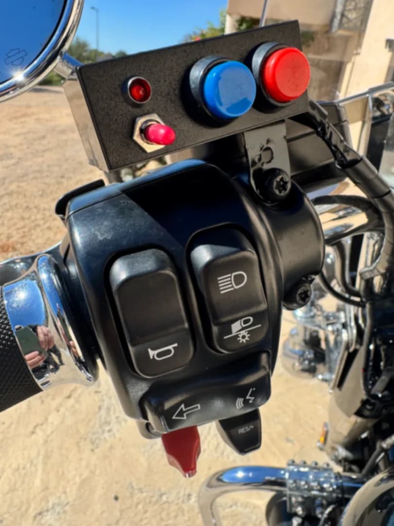 Harley Davidson  Road King Police  - Miniature 7